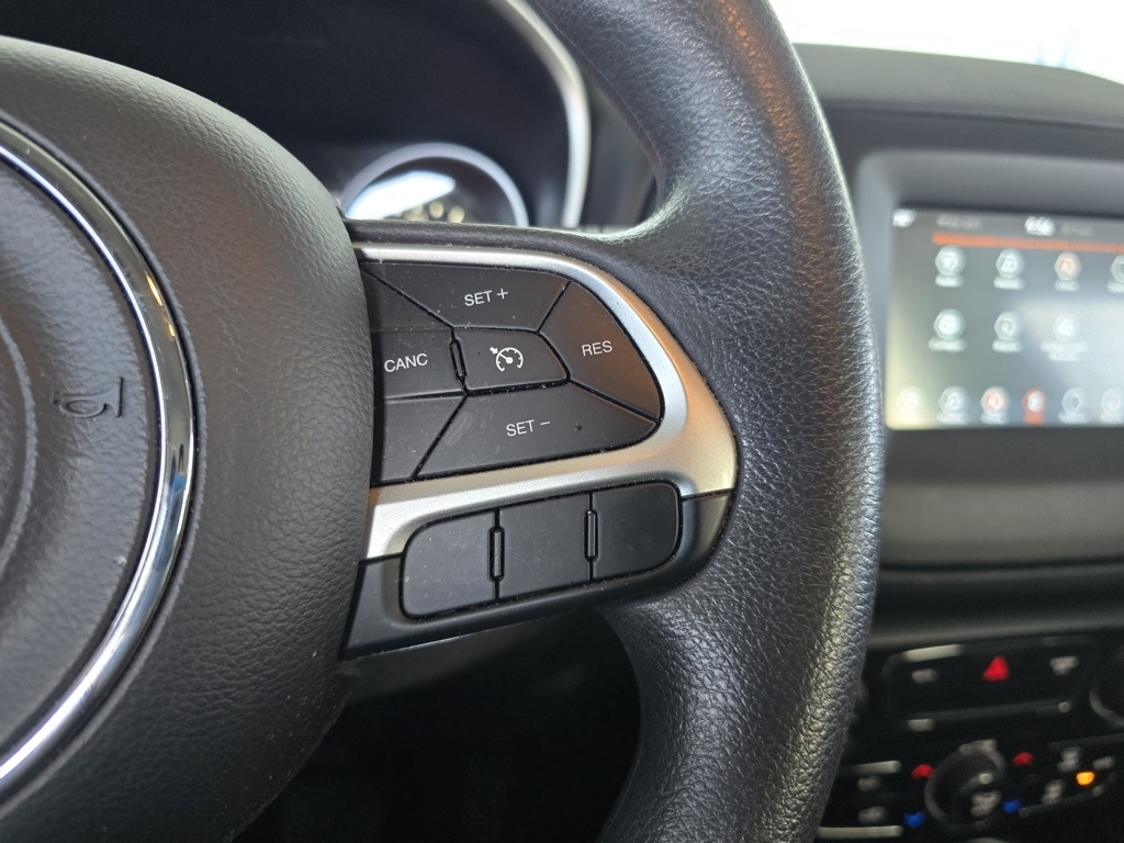 Thumbnail: 2021 Jeep Compass - 21