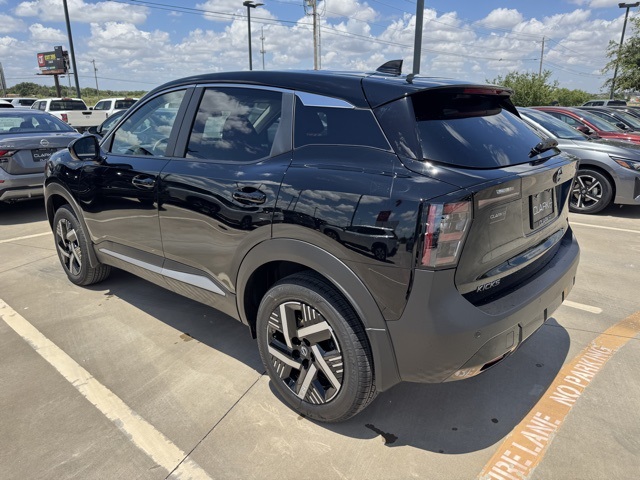 2025 Nissan Kicks SV photo 3