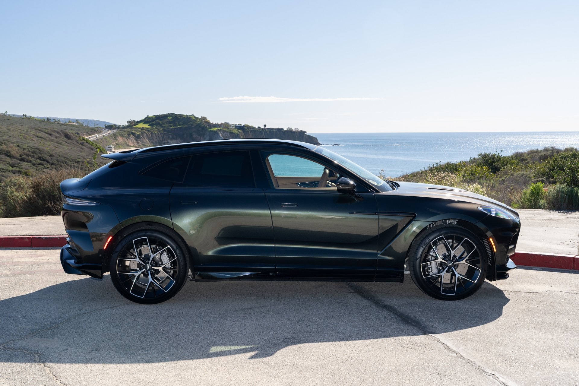 Aston Martin 2026 DBX 707