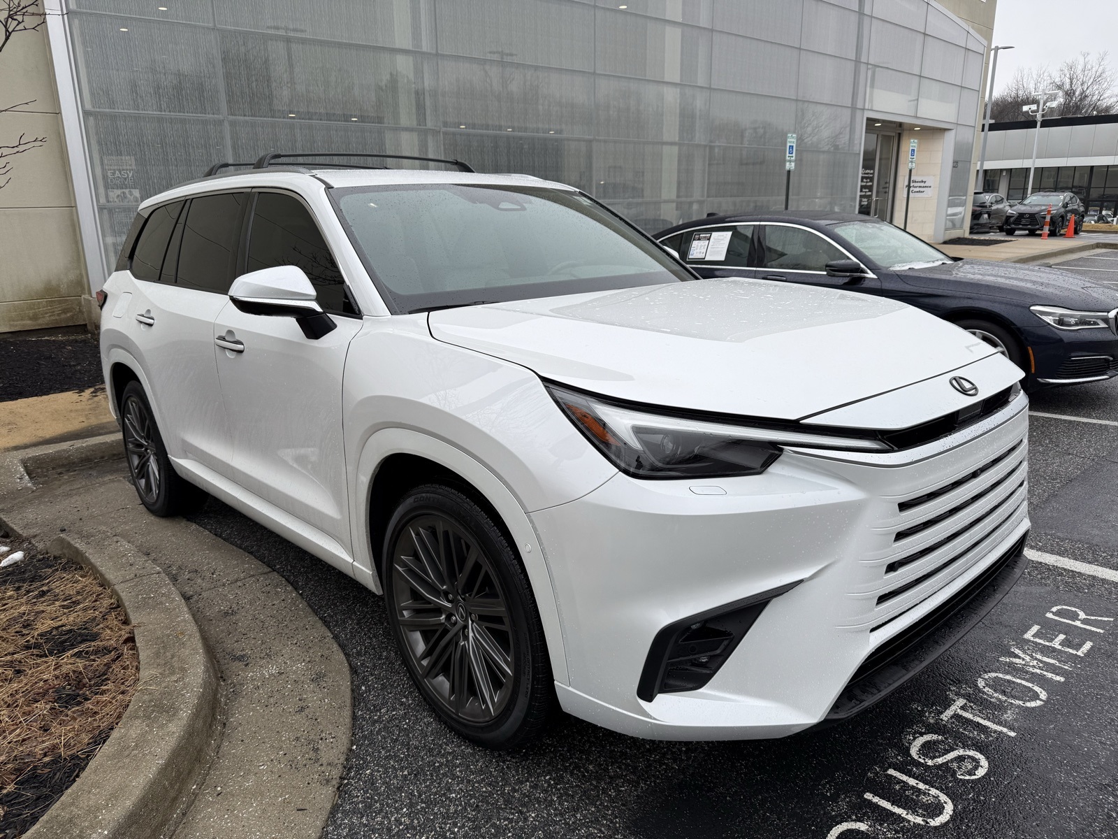 2025 Lexus TX Hybrid 550h+ Luxury AWD