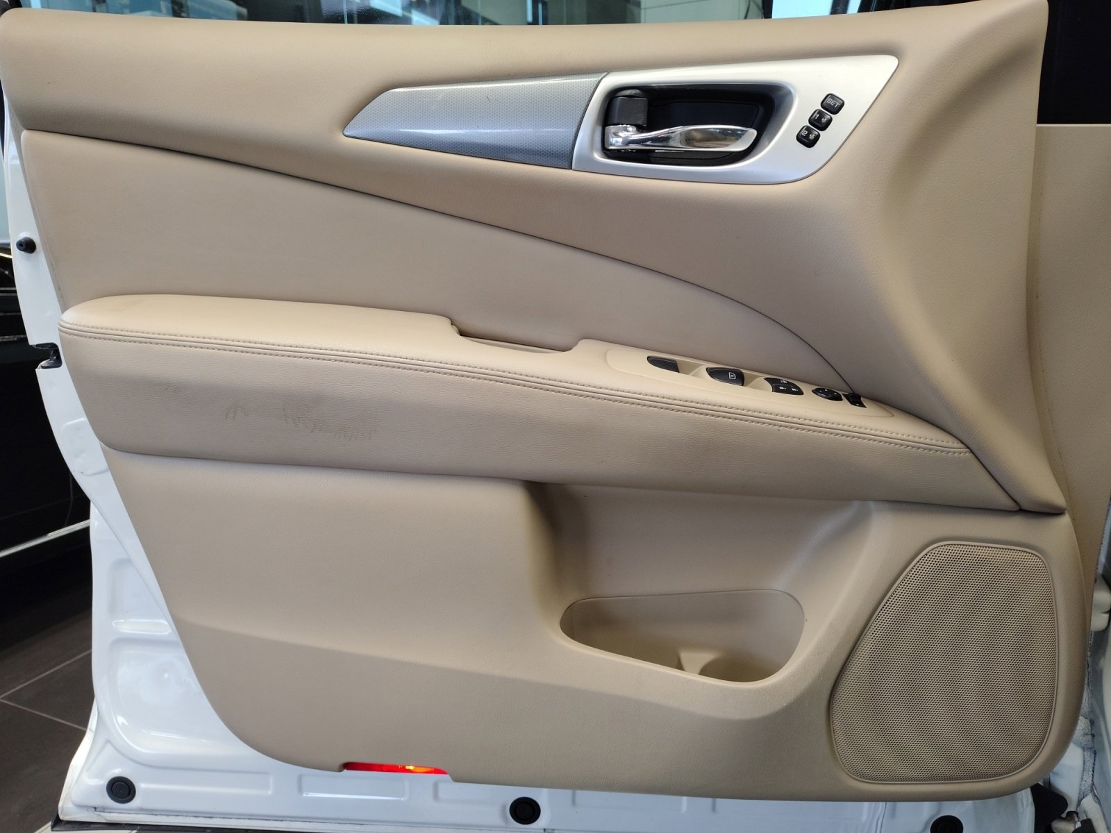 Used Car 2017 Nissan Pathfinder  Sl For Sale Under $15,000 In San Antonio, Texas