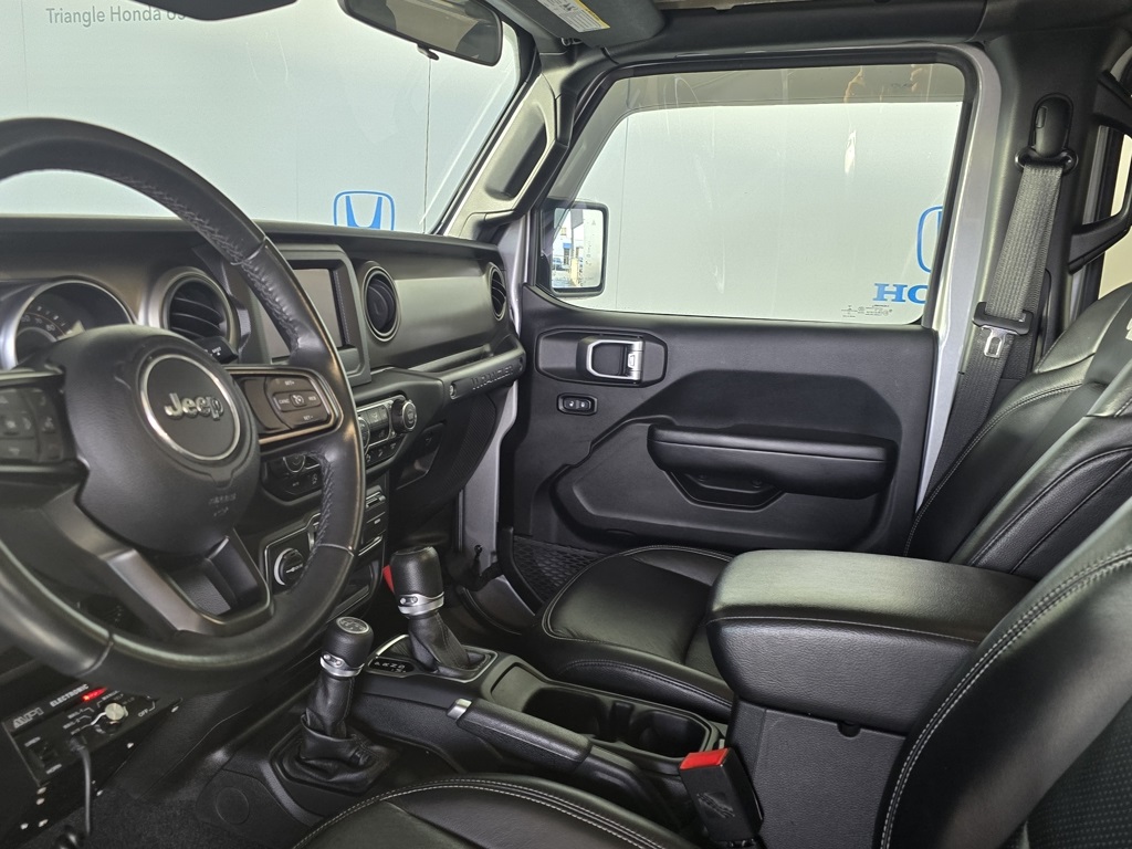 Thumbnail: 2019 Jeep Wrangler - 13