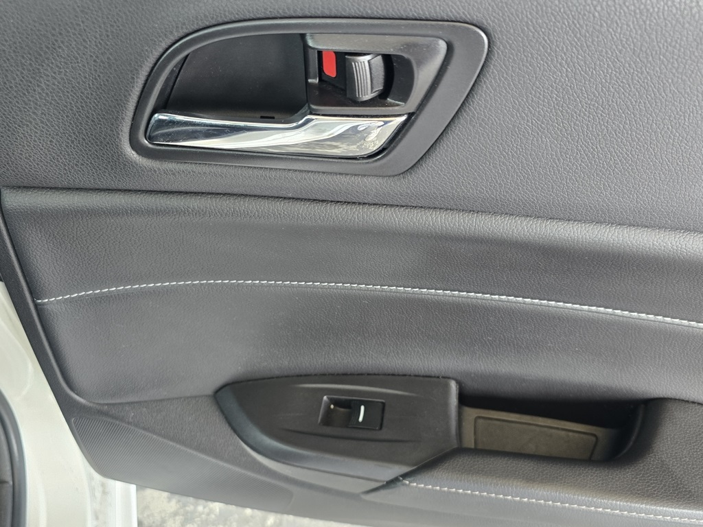 Thumbnail: 2013 Acura ILX - 21