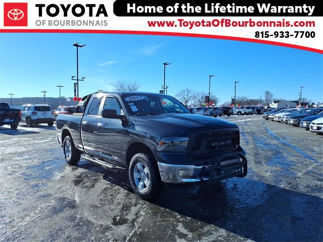 2017 RAM 1500 SLT Quad Cab 4WD