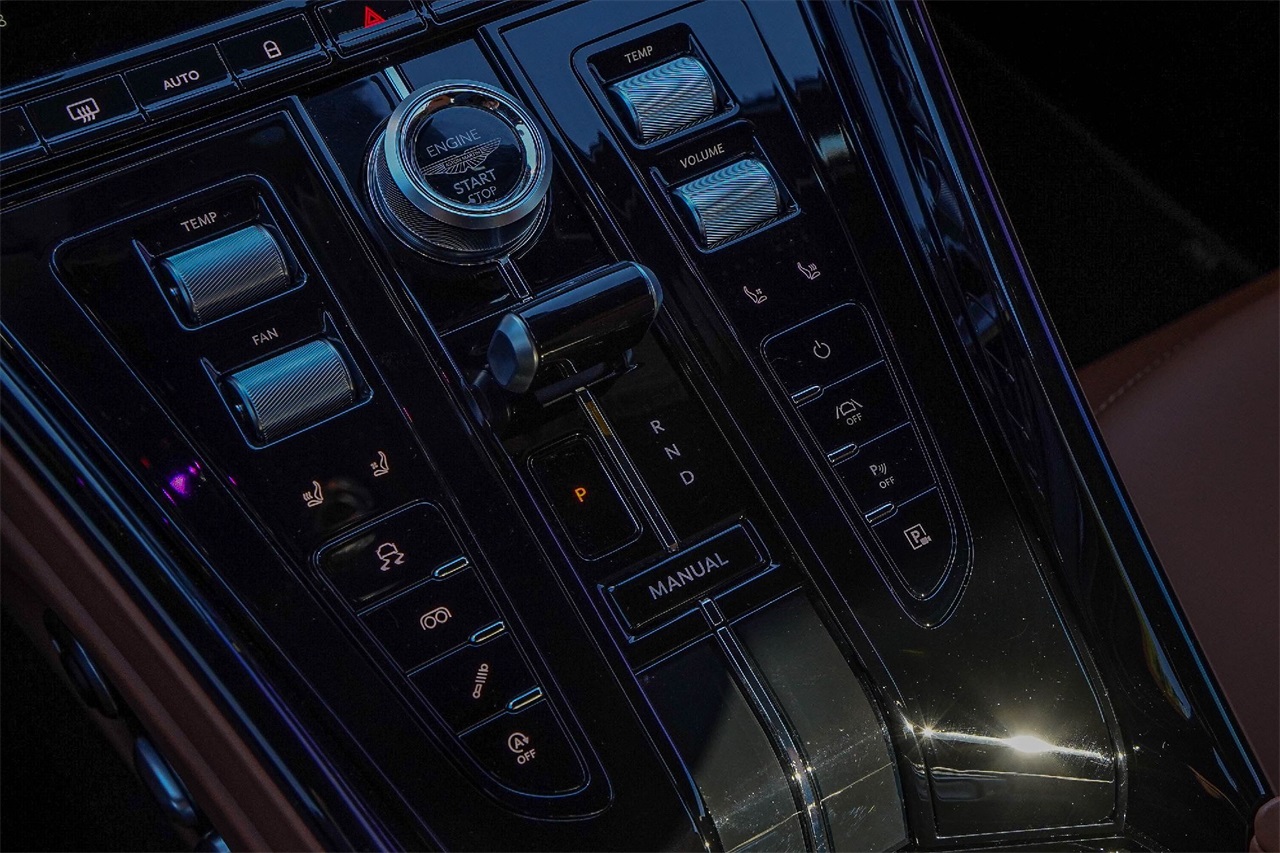 Used Car 2024 Aston Martin Db12  For Sale Under $250,000 In Austin, Texas