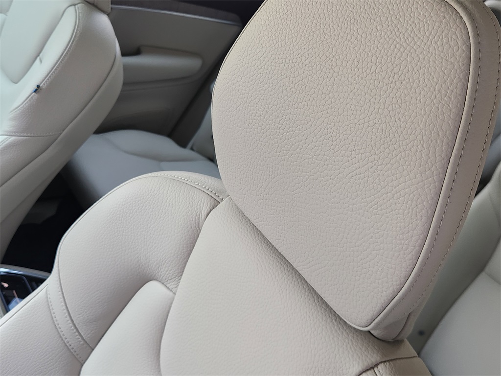 2024 Volvo XC90 B6 Plus Bright Theme 6-Seater White at DeMontrond Automotive Group