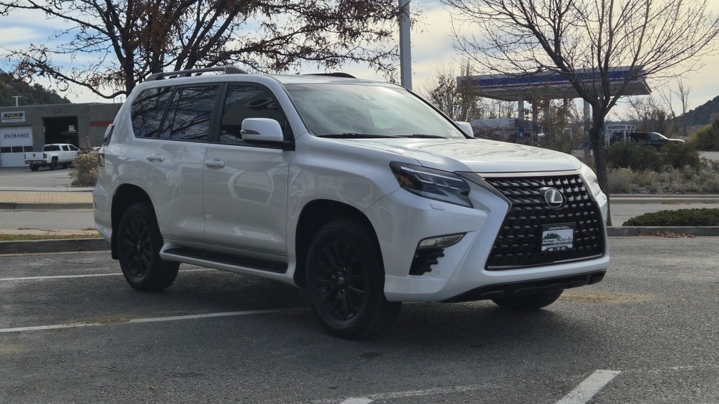 2023 Lexus GX 460 Black Line Special Edition photo 4