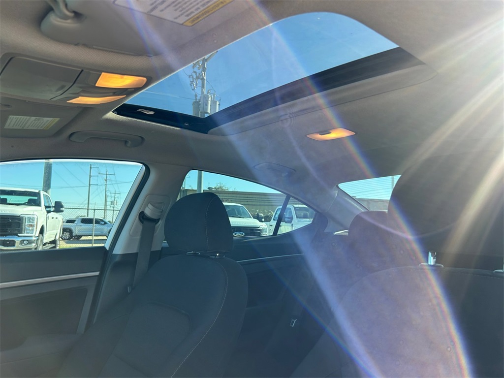 Used Car 2018 Hyundai Elantra  Value Edition For Sale Under $10,000 In Floresville, Texas