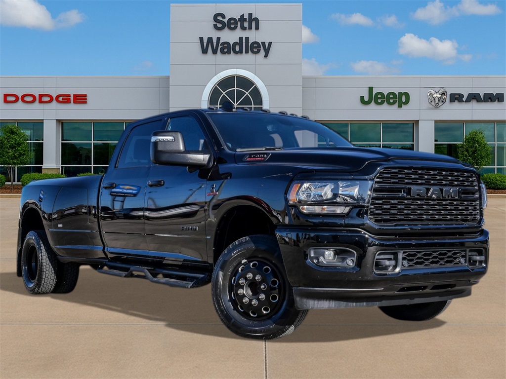 2024 RAM 3500 Big Horn Crew Cab LB DRW 4WD