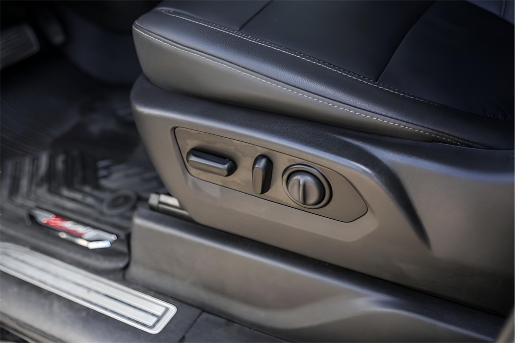 Used Car 2021 Chevrolet Silverado 1500  Lt Trail Boss For Sale Under $40,000 In Austin, Texas