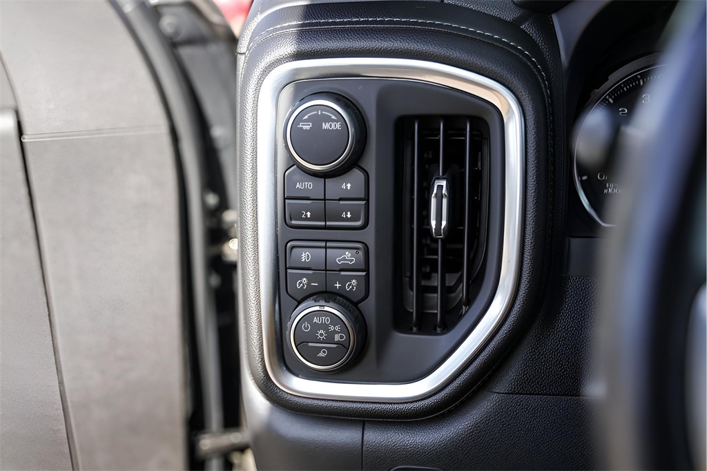 Used Car 2021 Chevrolet Silverado 1500  Lt Trail Boss For Sale Under $40,000 In Austin, Texas