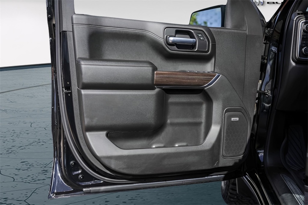 Used Car 2021 Chevrolet Silverado 1500  Lt Trail Boss For Sale Under $40,000 In Austin, Texas