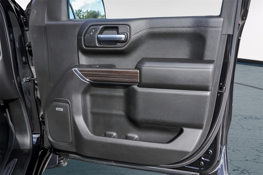 Used Car 2021 Chevrolet Silverado 1500  Lt Trail Boss For Sale Under $40,000 In Austin, Texas