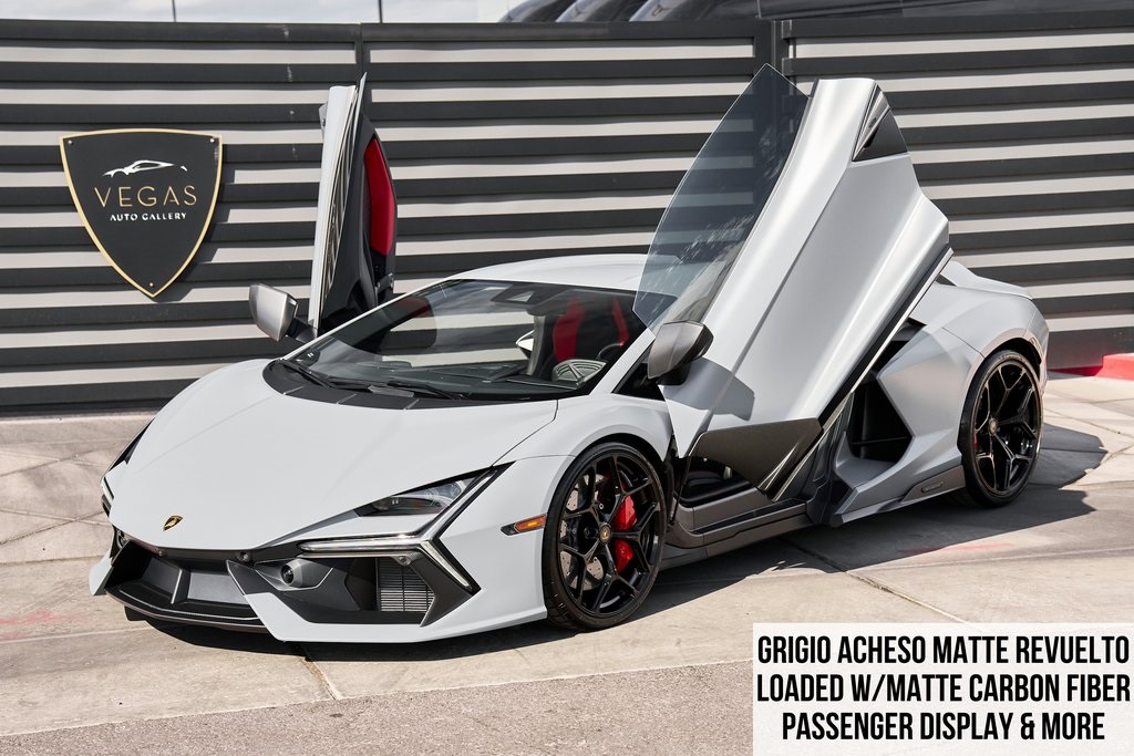 /2024 Lamborghini Revuelto