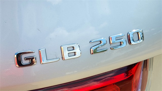 2023 Mercedes-Benz GLB