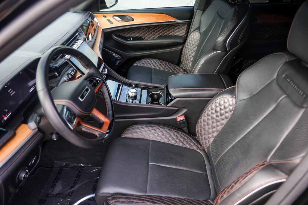 Used Car 2022 Jeep Grand Cherokee  Summit For Sale Under $50,000 In Austin, Texas