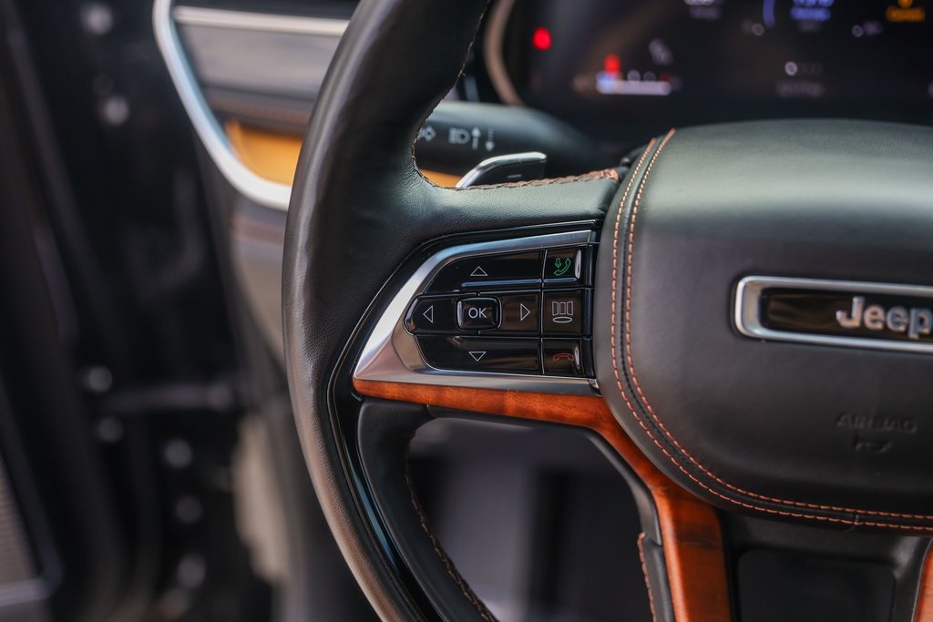 Used Car 2022 Jeep Grand Cherokee  Summit For Sale Under $50,000 In Austin, Texas