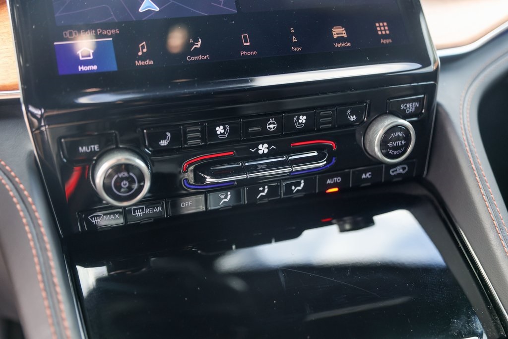 Used Car 2022 Jeep Grand Cherokee  Summit For Sale Under $50,000 In Austin, Texas