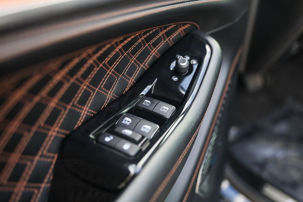 Used Car 2022 Jeep Grand Cherokee  Summit For Sale Under $50,000 In Austin, Texas