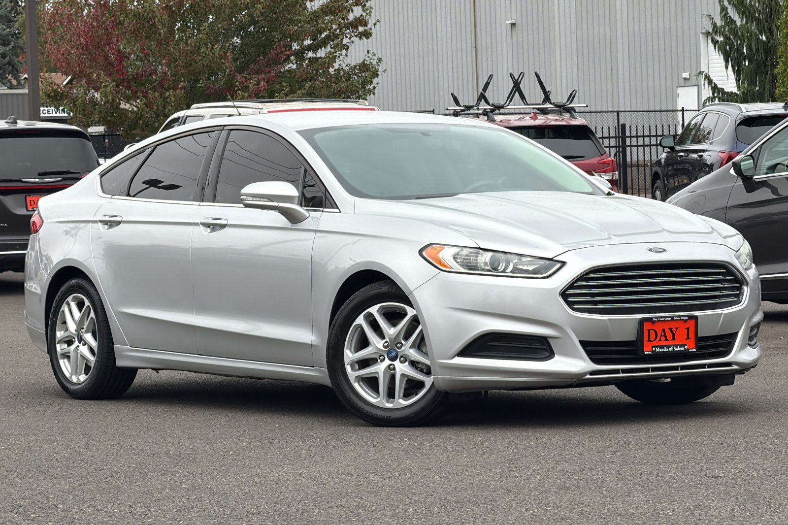 Used 2014 Ford Fusion SE with VIN 1FA6P0H7XE5350212 for sale in Salem, OR