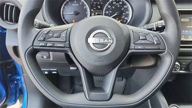 2025 Nissan Kicks Play