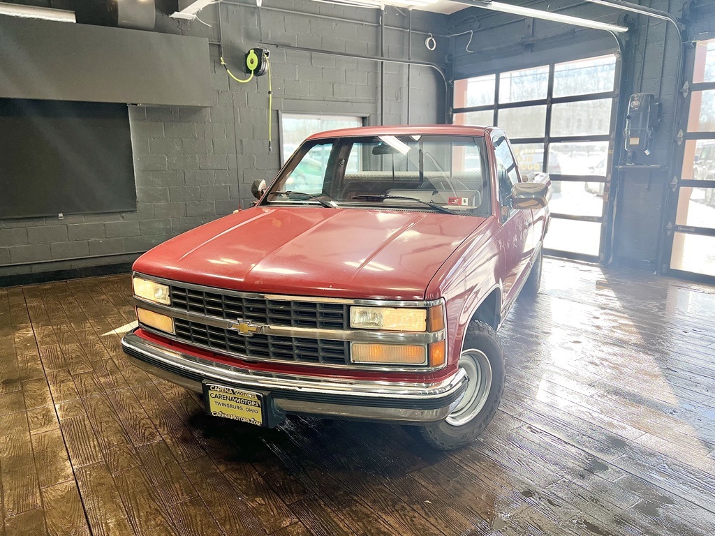 2023 Chevrolet Suburban LS photo 33