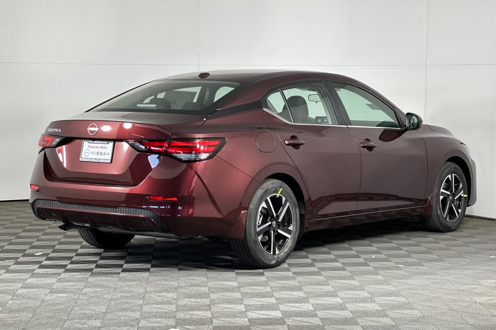 2025 Nissan Sentra SV photo 3