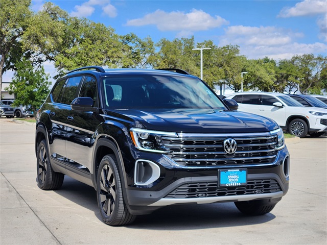 2026 Volkswagen Atlas SE Technology photo 2