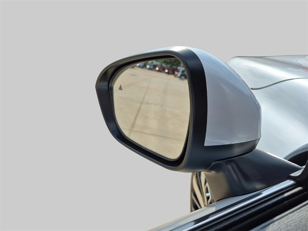 2025 Mitsubishi Outlander SEL - 11