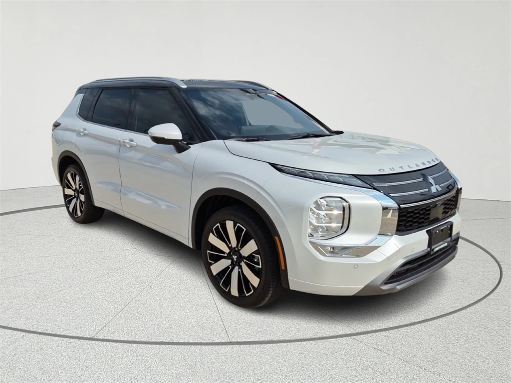 2025 Mitsubishi Outlander SEL - 2