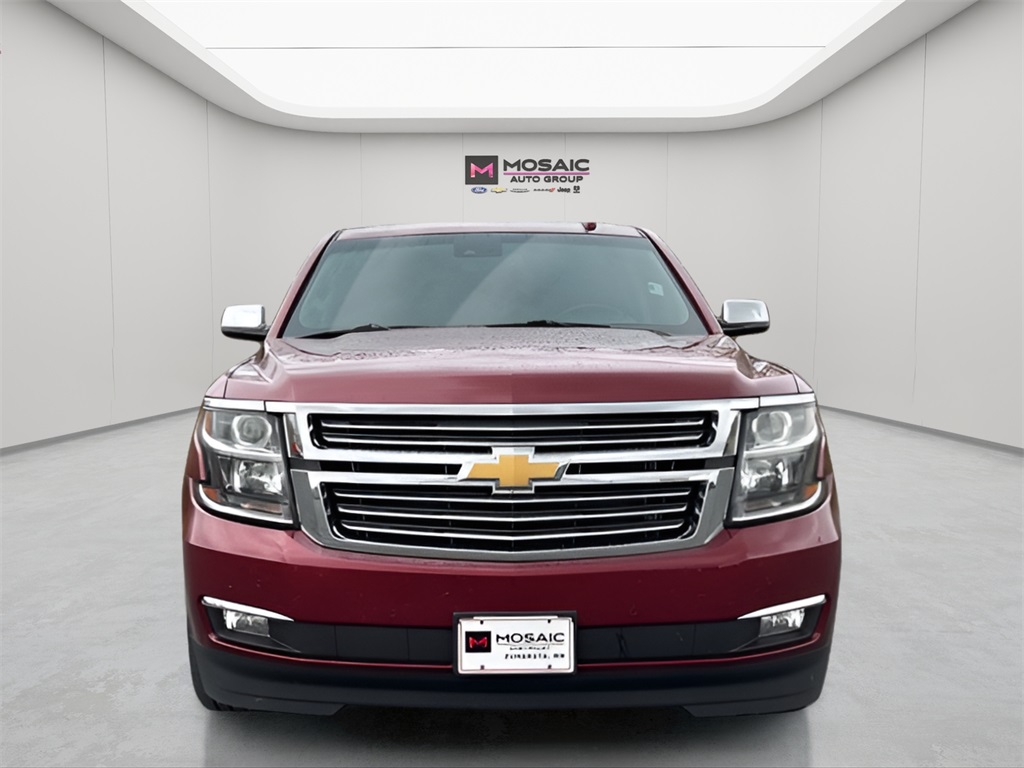 Used 2018 Chevrolet Tahoe Premier with VIN 1GNSKCKC9JR186654 for sale in Zumbrota, Minnesota