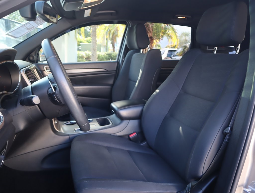 Thumbnail: 2014 Jeep Grand Cherokee - 25