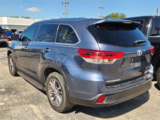 2019 Toyota Highlander XLE Blue at Gullo Toyota