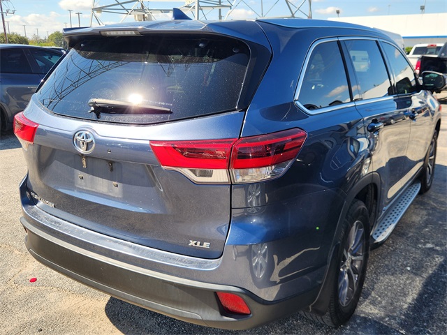 2019 Toyota Highlander XLE Blue at Gullo Toyota