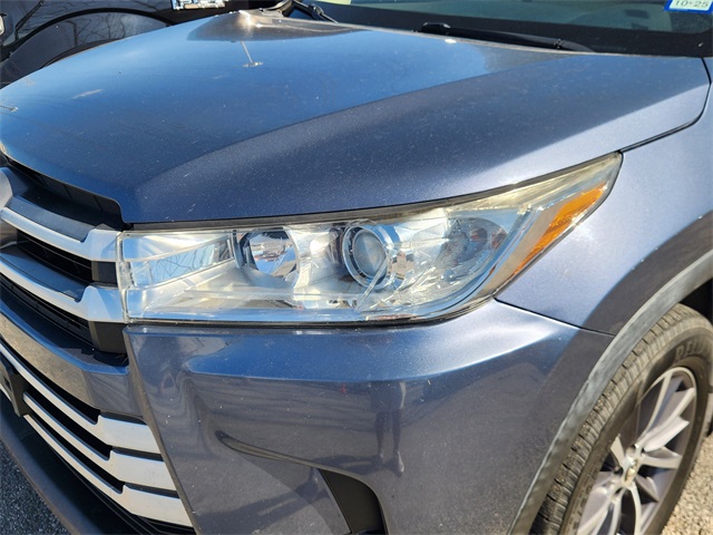 2019 Toyota Highlander XLE Blue at Gullo Toyota