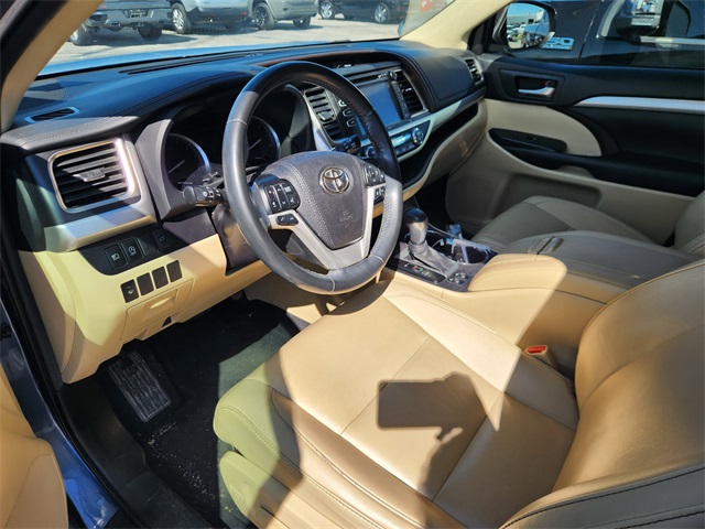 2019 Toyota Highlander XLE Blue at Gullo Toyota