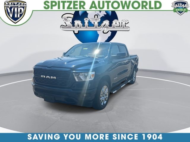 View vehicle photo 4