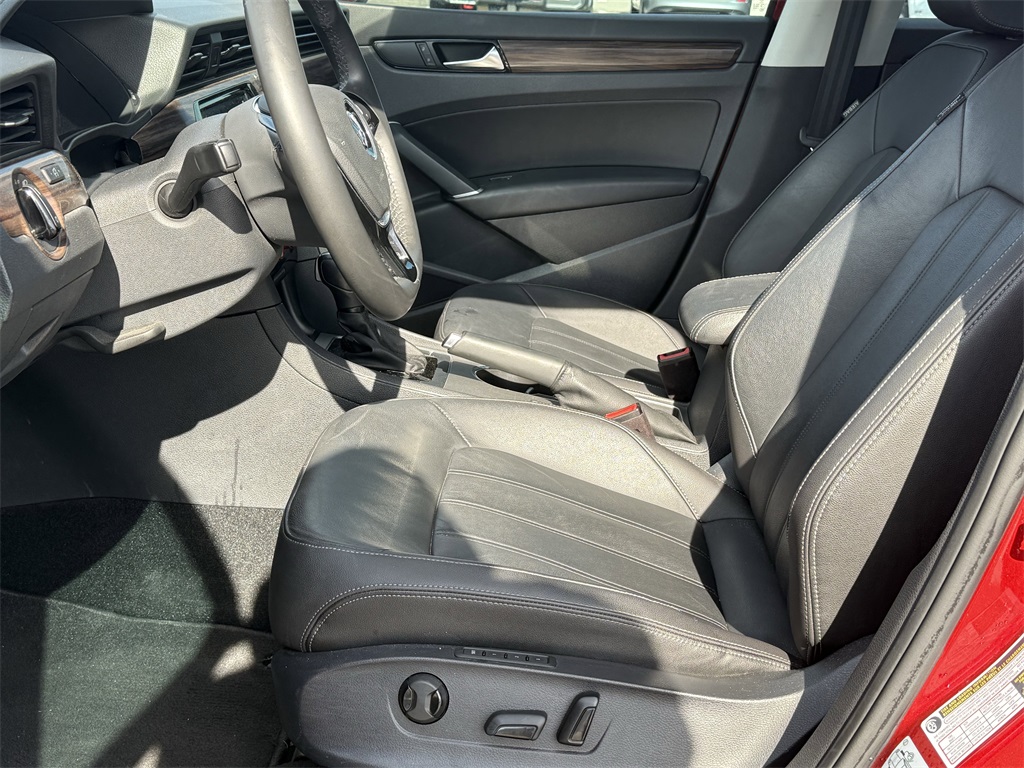 2022 Volkswagen Passat 2.0T Limited Edition Blue at Durrett Motor Company