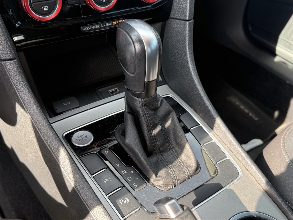 2022 Volkswagen Passat 2.0T Limited Edition Blue at Durrett Motor Company