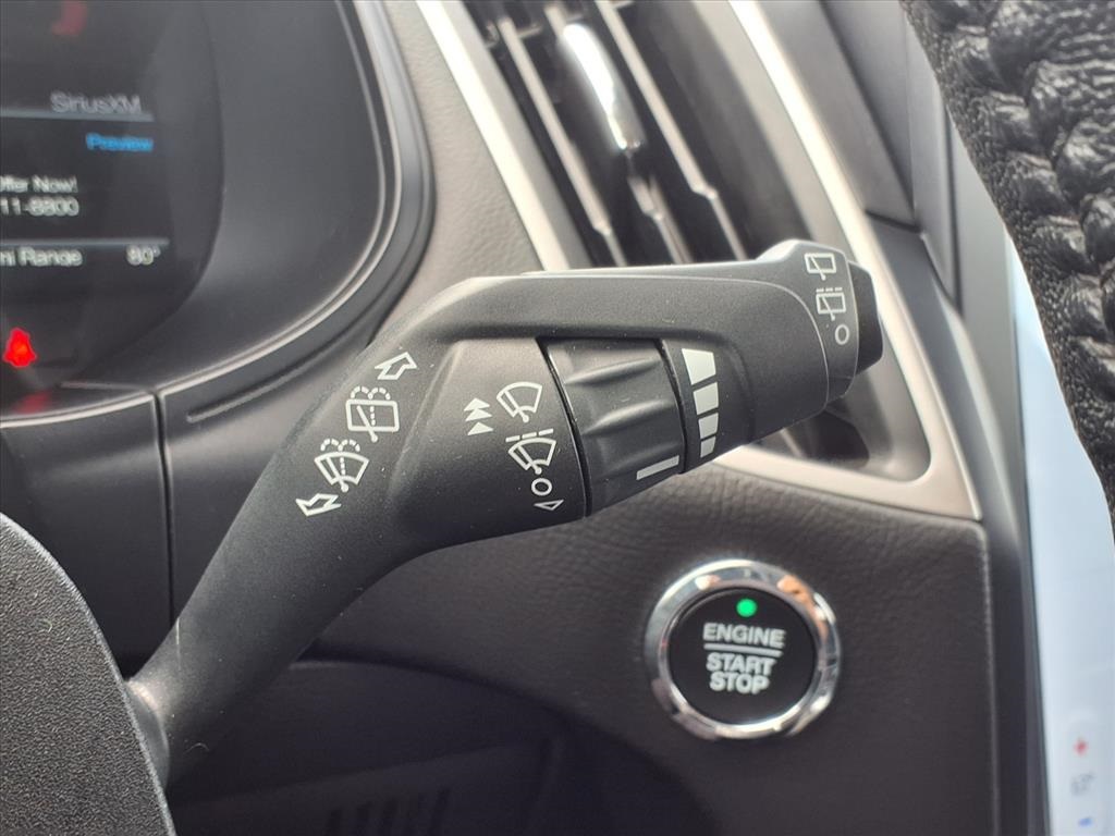 2022 Ford Edge SEL White at Toyota of Victoria