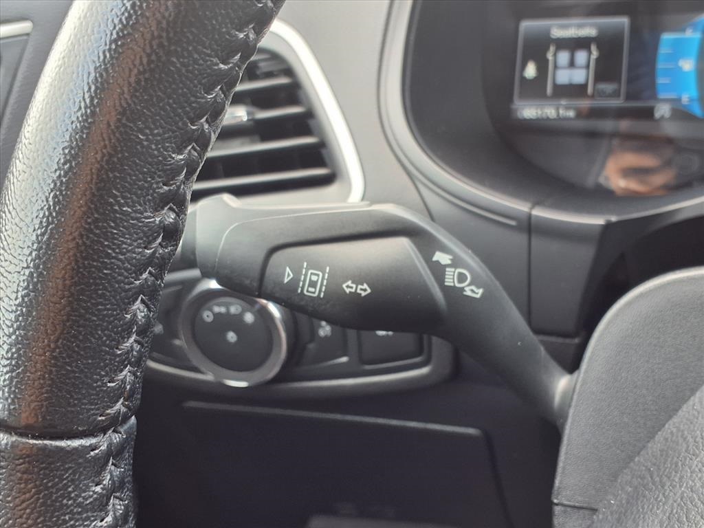 2022 Ford Edge SEL White at Toyota of Victoria