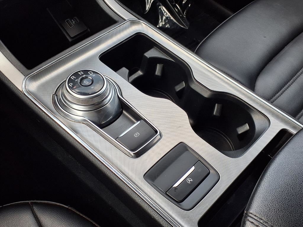 2022 Ford Edge SEL White at Toyota of Victoria