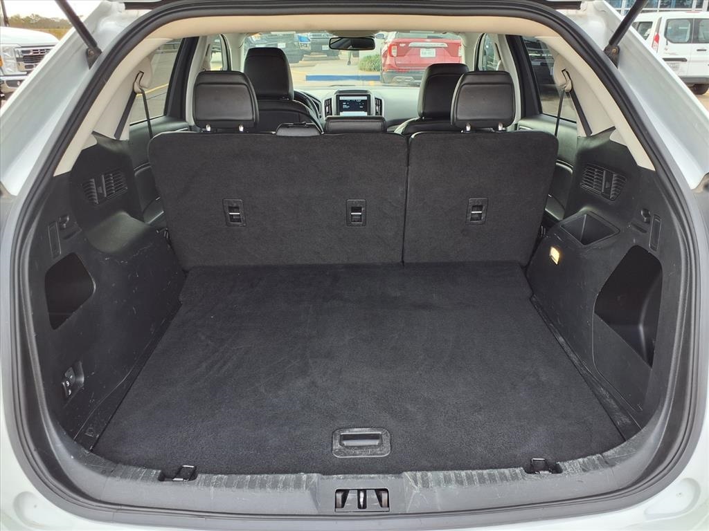 2022 Ford Edge SEL White at Toyota of Victoria