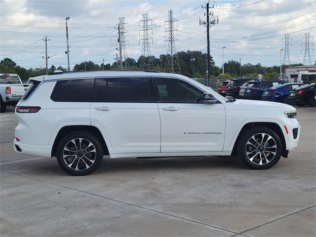 2022 Jeep Grand Cherokee L Overland - 2