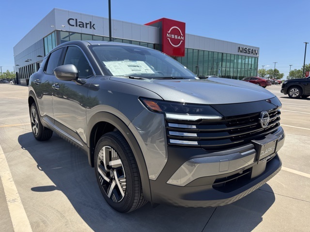 2026 Nissan KICKS SV's photo