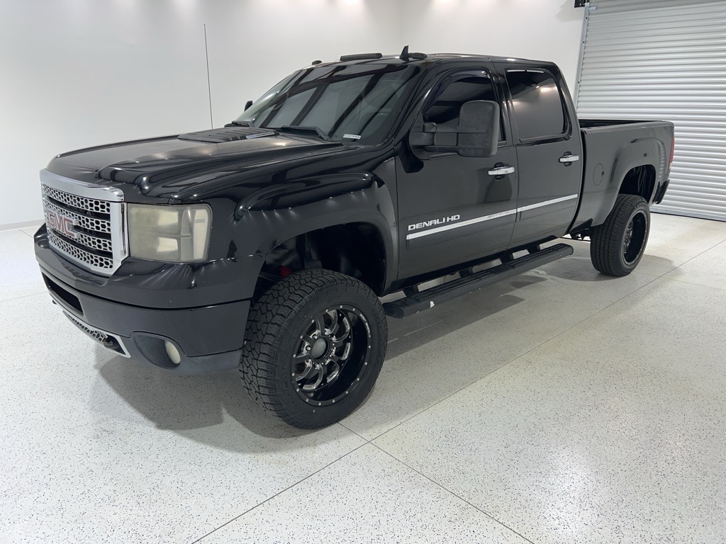 2011 GMC Sierra 2500HD Denali Crew Cab 4WD