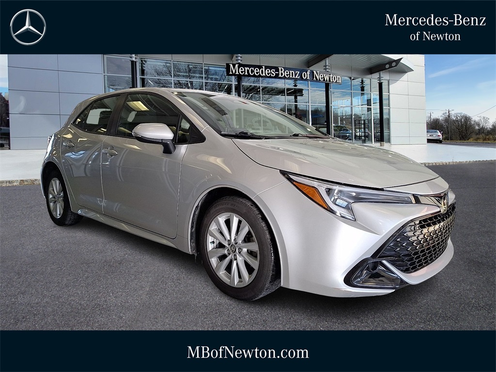 2023 Toyota Corolla Hatchback SE FWD