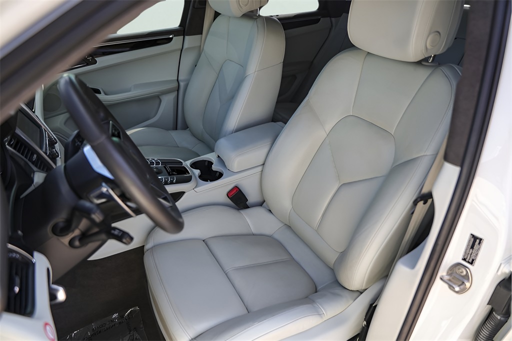 Used Car 2016 Porsche Macan  Turbo For Sale Under $25,000 In Austin, Texas