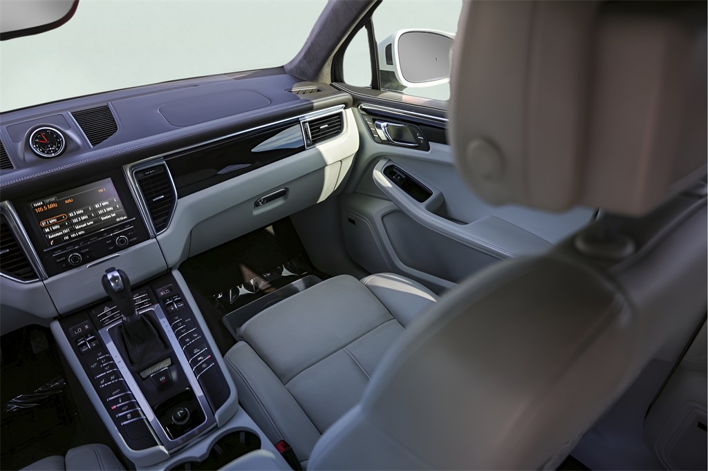 Used Car 2016 Porsche Macan  Turbo For Sale Under $25,000 In Austin, Texas