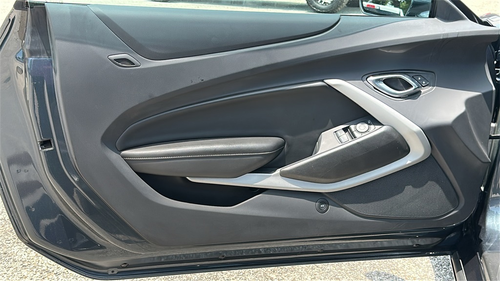 2023 Chevrolet Camaro 1LT - 9